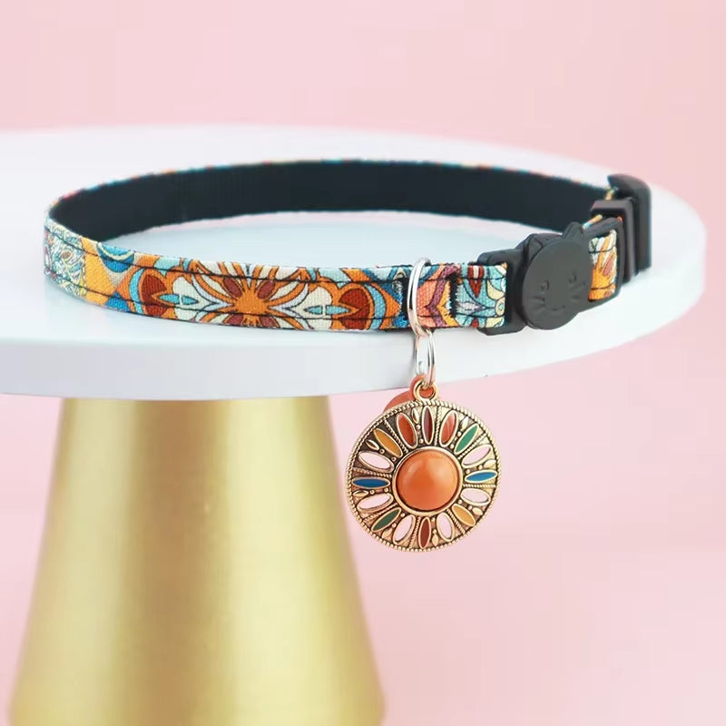 Airtag Cat Collar,Integrated GPS Cat Collar with Air Tag Holder & Bell,Adjustable Breakaway Cat Collar for Girl Boy Cats Puppies